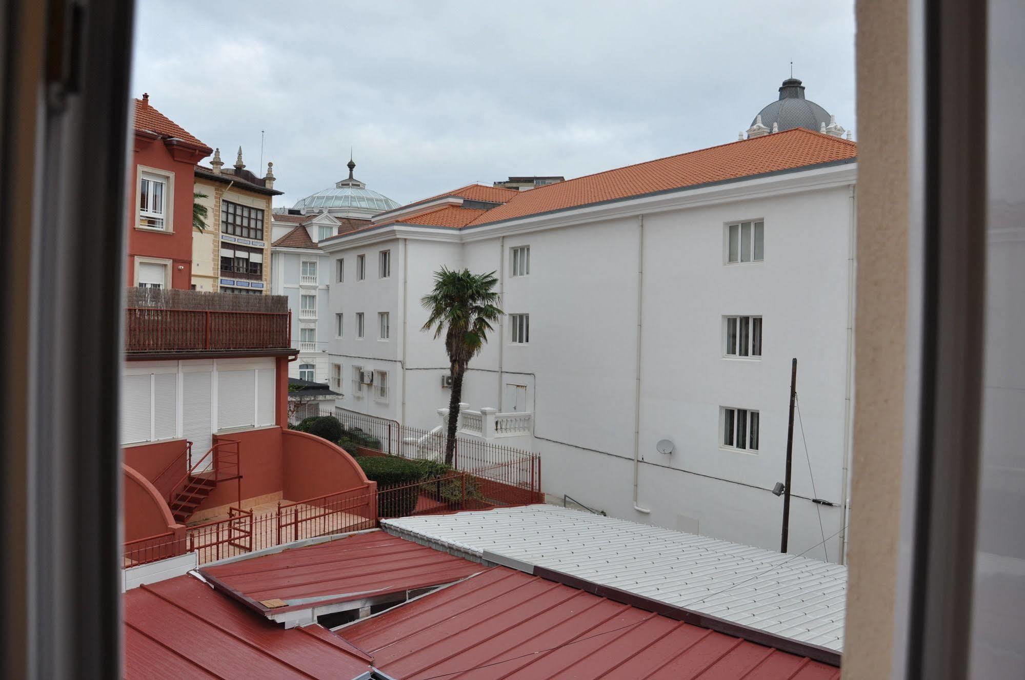 Bed & Breakfast Hosteria Santander 2*