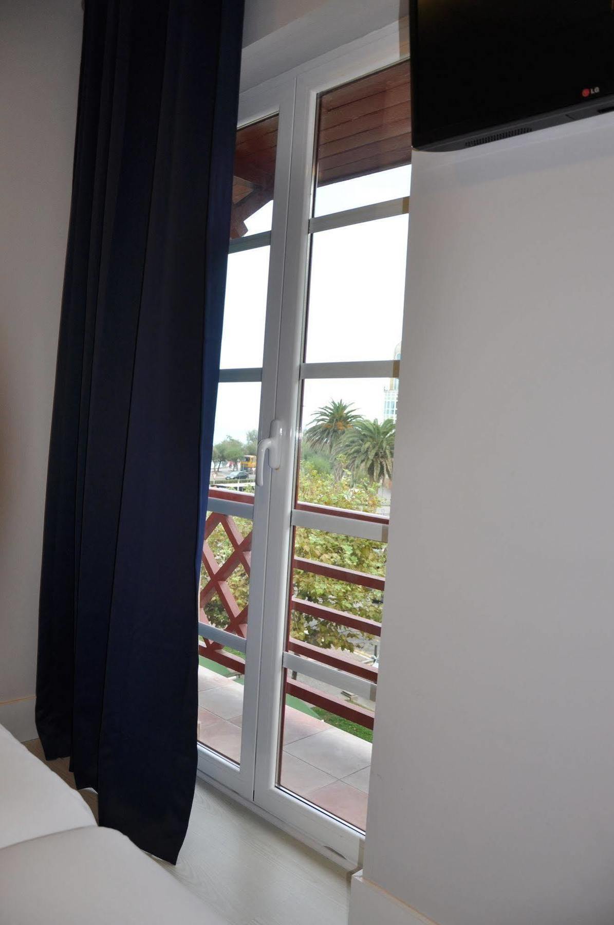 Bed & Breakfast Hosteria Santander 2*
